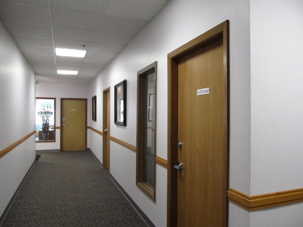 Suite 204 D